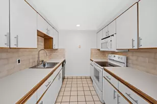 50 Boatswains Wy, Chelsea, MA 02150 - Photo 7