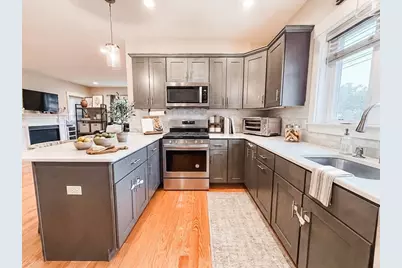 2 O'Reilly Lane #2, Foxboro, MA 02035 - Photo 3