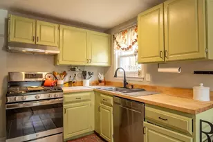 73 Jefferson St, North Andover, MA 01845 - Photo 5