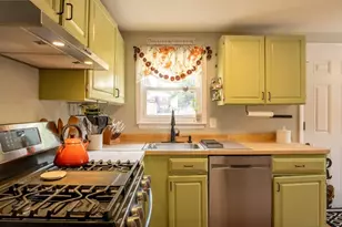73 Jefferson St, North Andover, MA 01845 - Photo 3