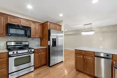 14 Downer Ct. #14, Boston, MA 02122 - Photo 3