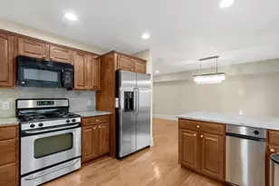 14 Downer Ct, Boston, MA 02122 - Photo 3