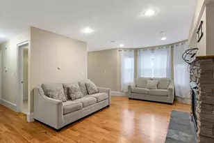 14 Downer Ct, Boston, MA 02122 - Photo 7