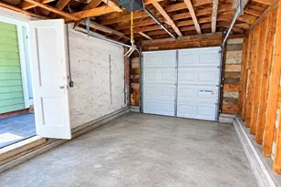 67 Mulberry St, Attleboro, MA 02703 - Photo 13