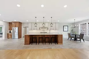 13 Bella Vista Dr, East Longmeadow, MA 01028 - Photo 11