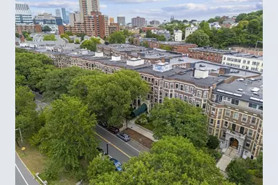 384 Riverway #4, Boston, MA 02115 - Photo 25