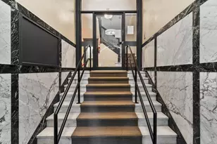 384 Riverway, Boston, MA 02115 - Photo 19