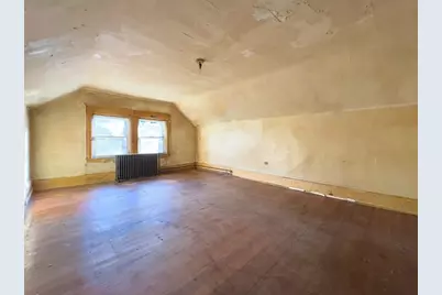 16 Ash St, Fairhaven, MA 02719 - Photo 15