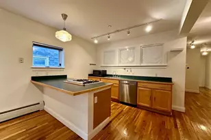 277 River St, Cambridge, MA 02139 - Photo 3