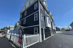 562 Gorham St, Lowell, MA 01852 - Photo 13