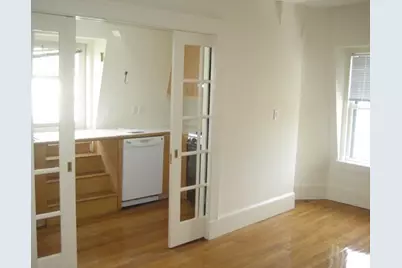 37 Langdon #5, Cambridge, MA 02138 - Photo 5