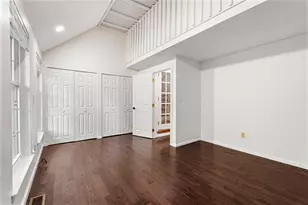 111 Brigham St, Hudson, MA 01749 - Photo 9