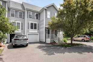 4 Georgetowne, Nashua, NH 03062 - Photo 1