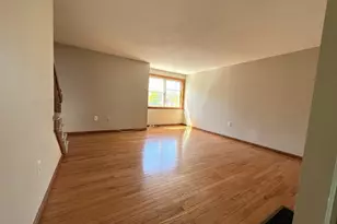 80 Smith St, Lowell, MA 01851 - Photo 9