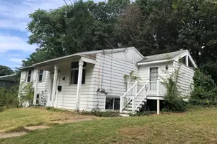 170 Bradley St, Lowell, MA 01850 - Photo 3