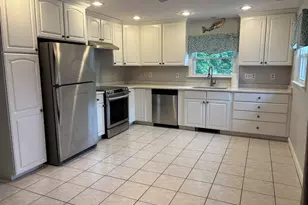 11 Eden Glen Ave, Danvers, MA 01923 - Photo 3