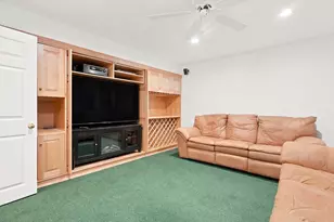 1002 Pine Brook Dr, Peabody, MA 01960 - Photo 25