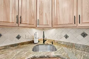 1002 Pine Brook Dr, Peabody, MA 01960 - Photo 9