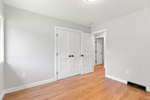20 Wachusett St, Leominster, MA 01453 - Photo 17