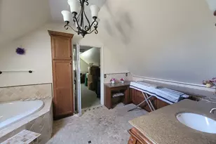 81 Clarke Ave, Dracut, MA 01826 - Photo 13