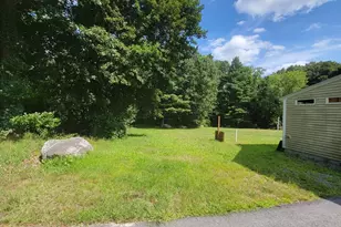 81 Clarke Ave, Dracut, MA 01826 - Photo 27