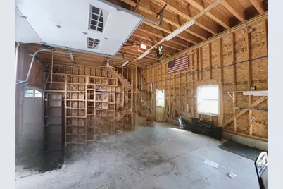 81 Clarke Avenue, Dracut, MA 01826 - Photo 25