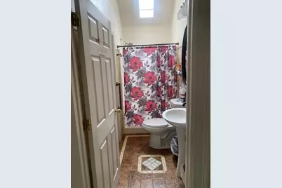 81 Clarke Avenue, Dracut, MA 01826 - Photo 9