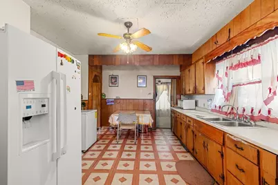 16 Holmfield Ave, Boston, MA 02136 - Photo 9