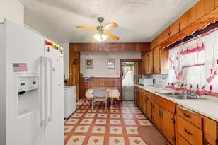 16 Holmfield Ave, Boston, MA 02136 - Photo 9