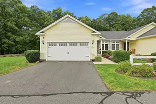 82 Beech Hill Rd, West Springfield, MA 01089 - Photo 1
