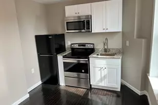 197 Appleton St, Lowell, MA 01852 - Photo 9