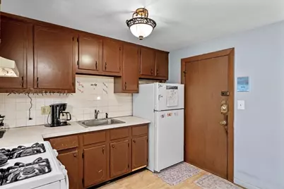100 Magnolia Ave #22, Lynn, MA 01904 - Photo 9