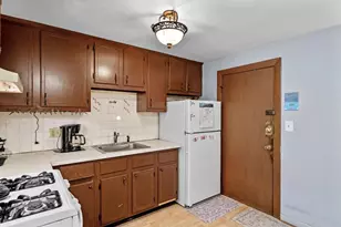 100 Magnolia Ave, Lynn, MA 01904 - Photo 9