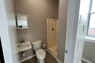 92 Gorham St, Lowell, MA 01852 - Photo 5
