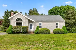27 Bellavista Dr, Bourne, MA 02559 - Photo 1