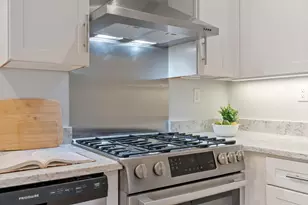 621 High St, Medford, MA 02155 - Photo 5
