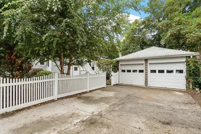 621 High St, Medford, MA 02155 - Photo 27