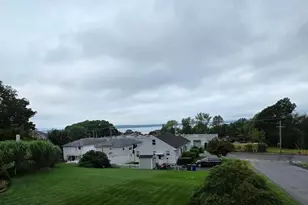 213 Dwelly St, Fall River, MA 02724 - Photo 23