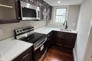 22 Pleasant St, Fitchburg, MA 01420 - Photo 3