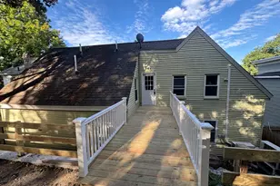 22 Pleasant St, Fitchburg, MA 01420 - Photo 39