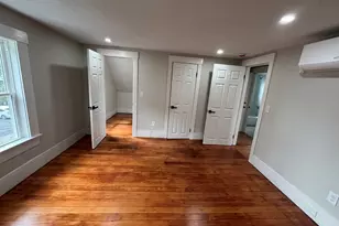 22 Pleasant St, Fitchburg, MA 01420 - Photo 27