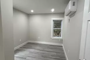 22 Pleasant St, Fitchburg, MA 01420 - Photo 13