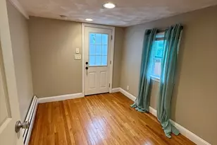 16 Lynn St, Peabody, MA 01960 - Photo 13