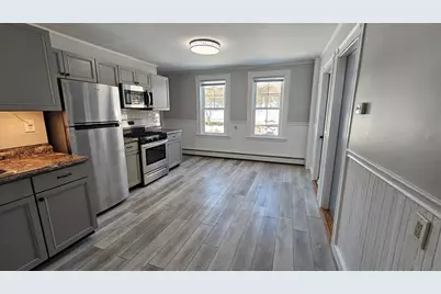 10 Pratt St #1, Salem, MA 01970 - Photo 7