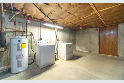 8 Keegan #E, Greenfield, MA 01301 - Photo 21