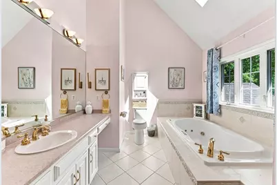 13 Larkin Ln, Hopedale, MA 01747 - Photo 23