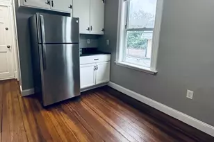 99 Bellingham St, Chelsea, MA 02150 - Photo 5