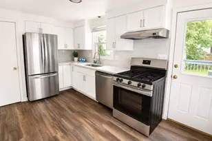 75-77 Tulsa St, Springfield, MA 01118 - Photo 5
