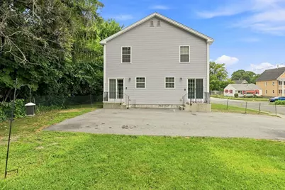 9-11 James St, Holyoke, MA 01040 - Photo 25