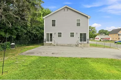 9-11 James St, Holyoke, MA 01040 - Photo 25